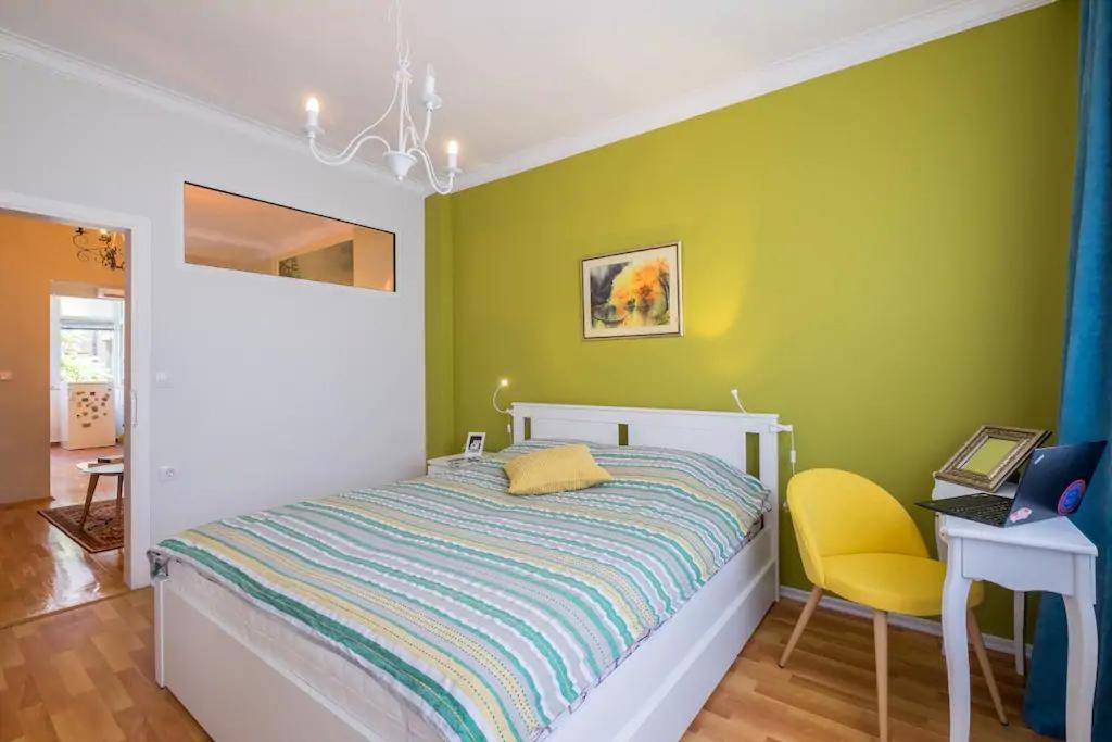 Funky Fresh Place In The Heart Of Sofia Exterior photo